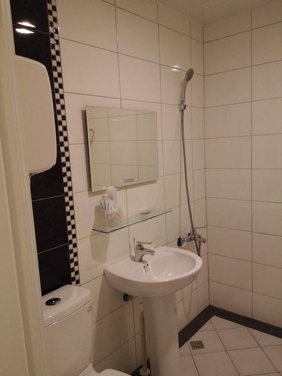 Tilon Hotel Pingtung Ruang foto